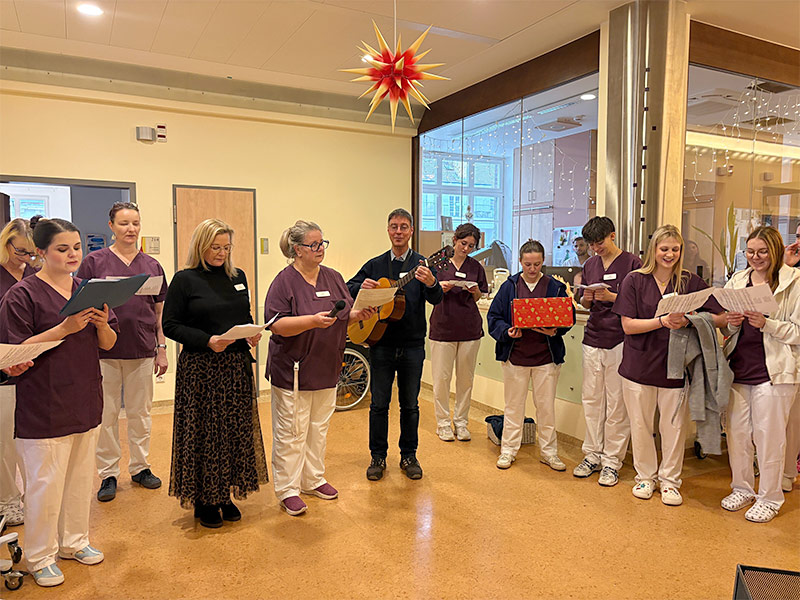 Weihnachtssingen der Azubis 2025