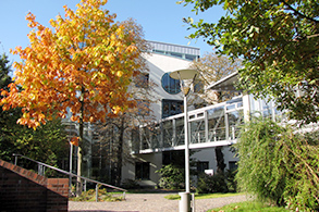 Neubau - Park - MVZ - Herbstimpression (Vorschau)