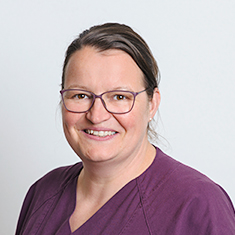 Pflegerische Leiterin Station 9/9a (Wochenbettstation) und Station 10 (Neonatologie) Andrea Lajeunesse